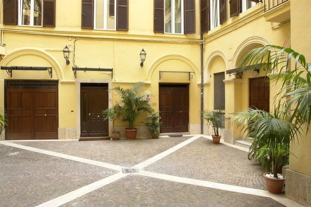 Hotel Mellini 39 *