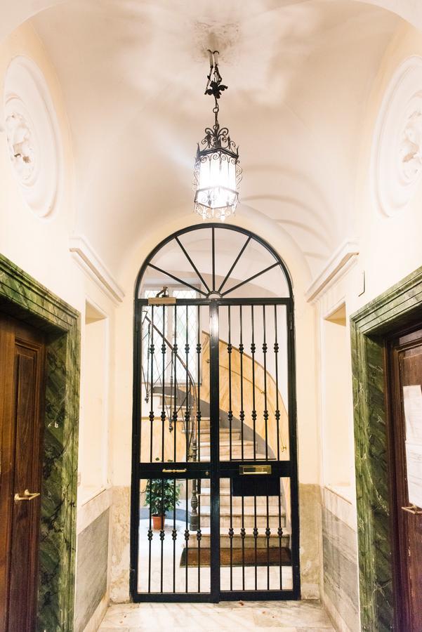 Domus Popolo Bed and breakfast