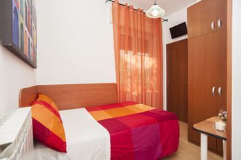 Magicfiverooms Gjestgiverier Roma