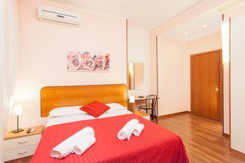 Magicfiverooms 3* Roma