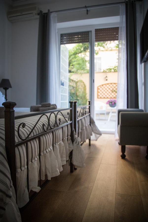 Bed & Breakfast La Piazzetta Delle Regine 2*