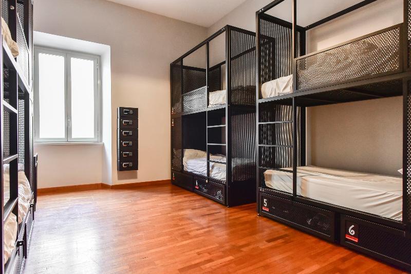 Albergue Yellowsquare *