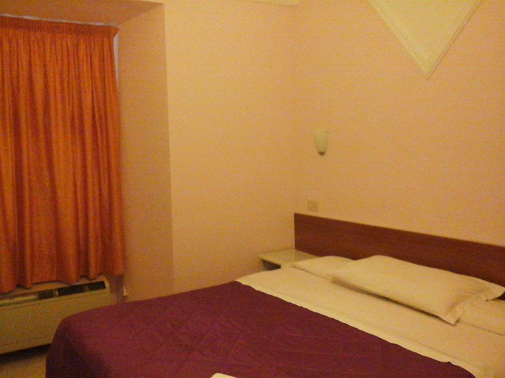 Merulana Star 3* Roma