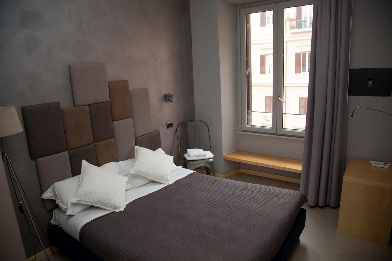 White Vatican Affittacamere 2*
