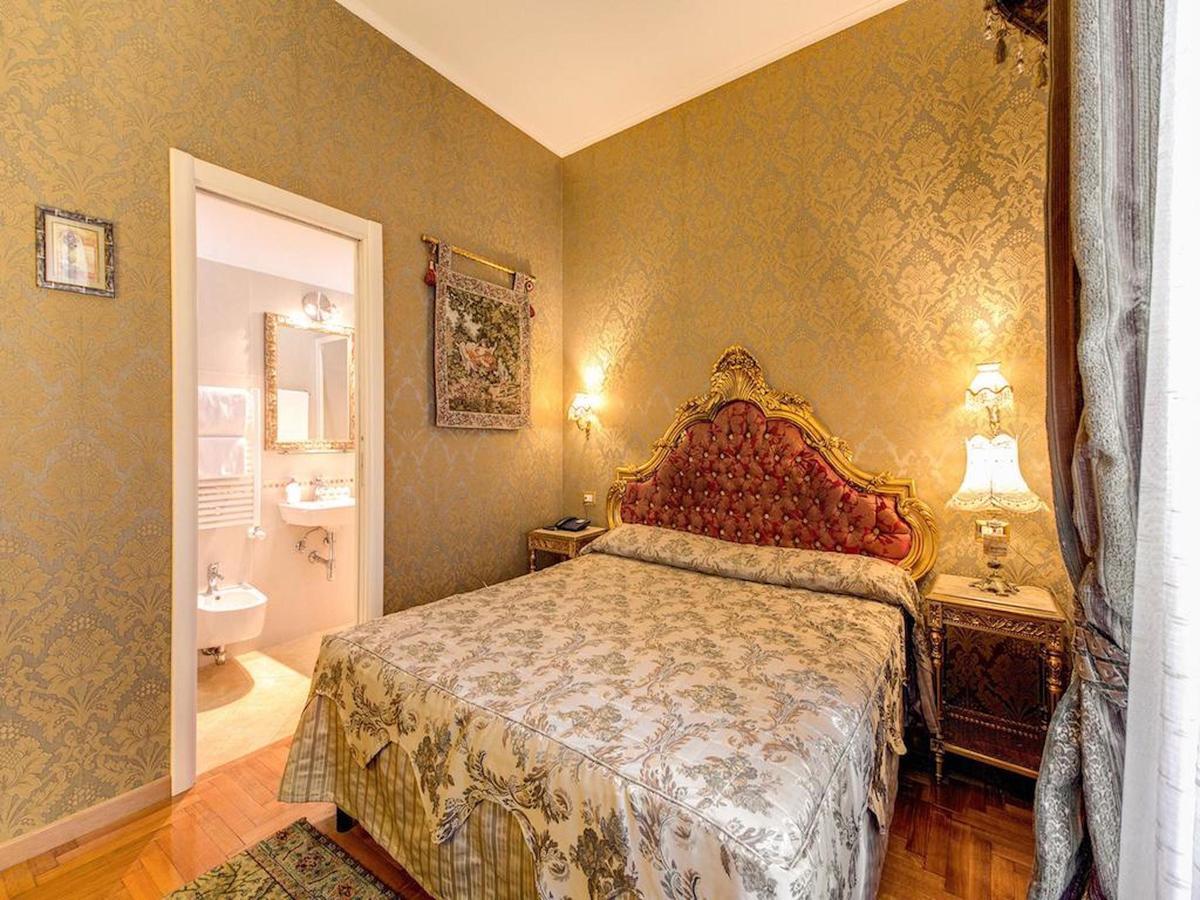 Domus Colosseo Hotel
