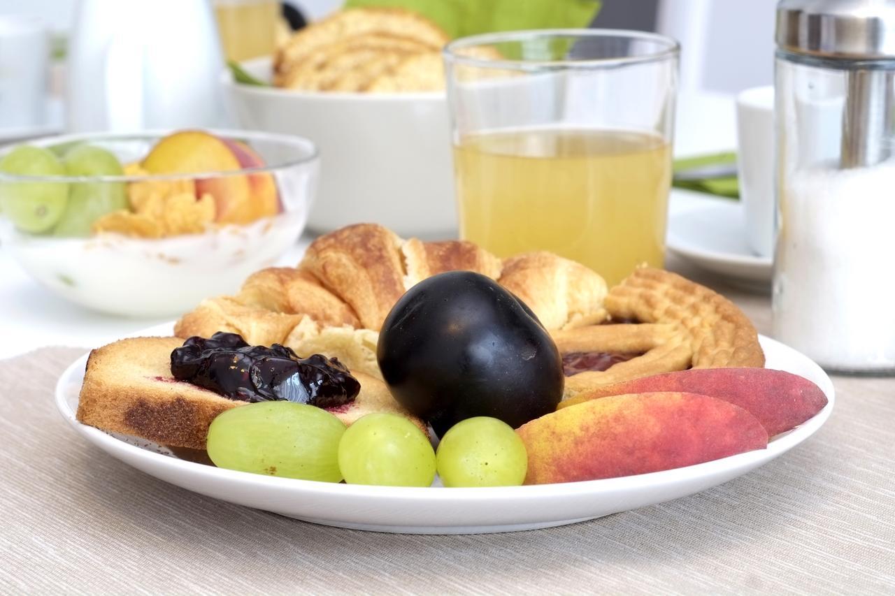 J24 Frühstückspension