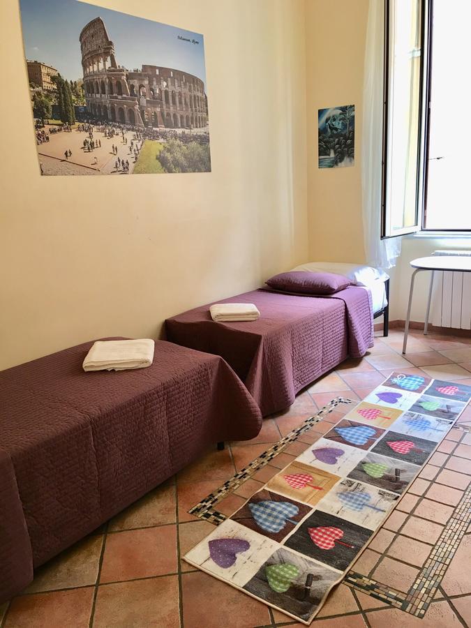 Zidan Hostel *