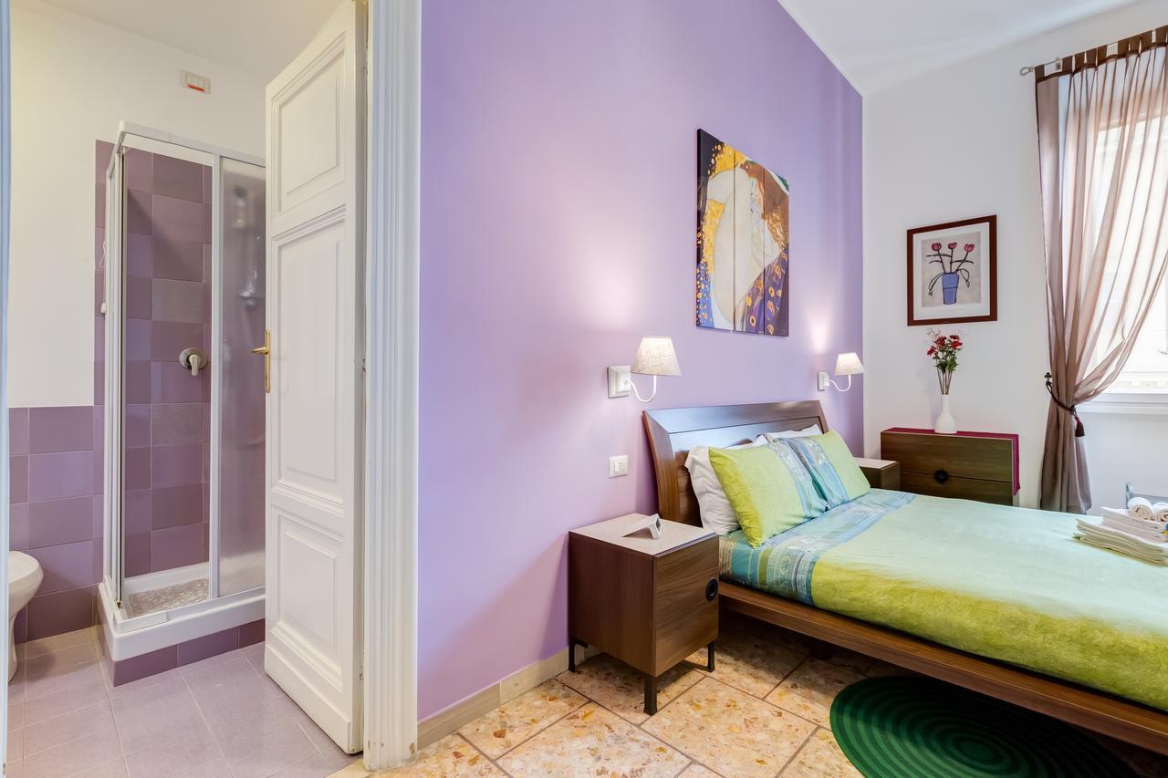 Bed and breakfast 2 Passi Al Colosseo
