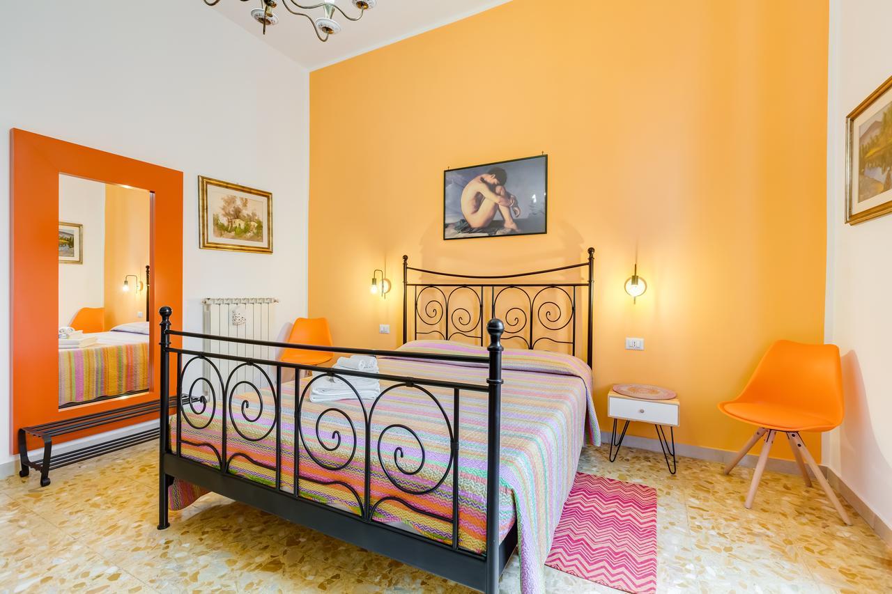 2 Passi Al Colosseo Bed and breakfast 2*