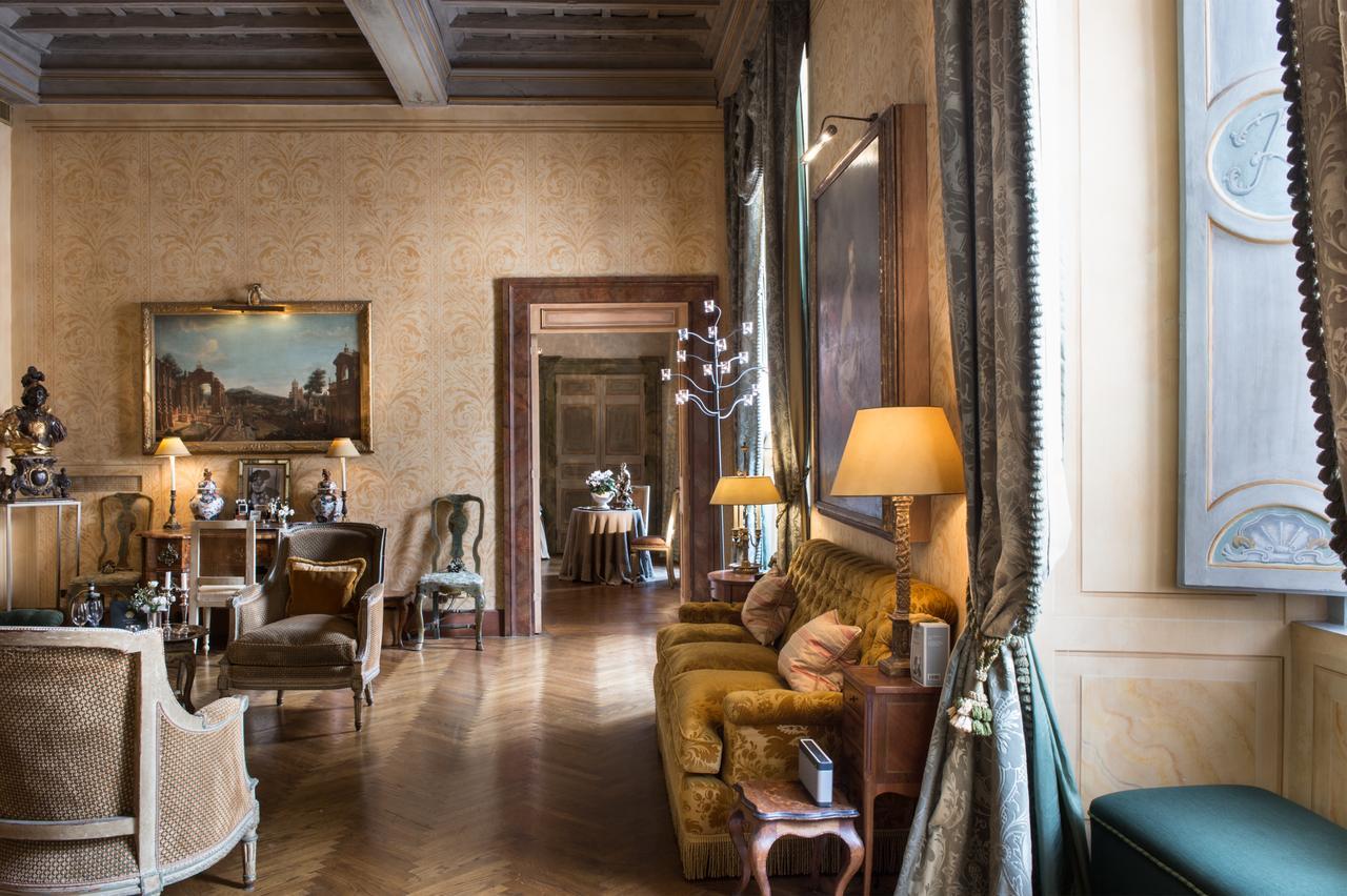 Residenza Napoleone Iii Acomodação com café da manhã  4*