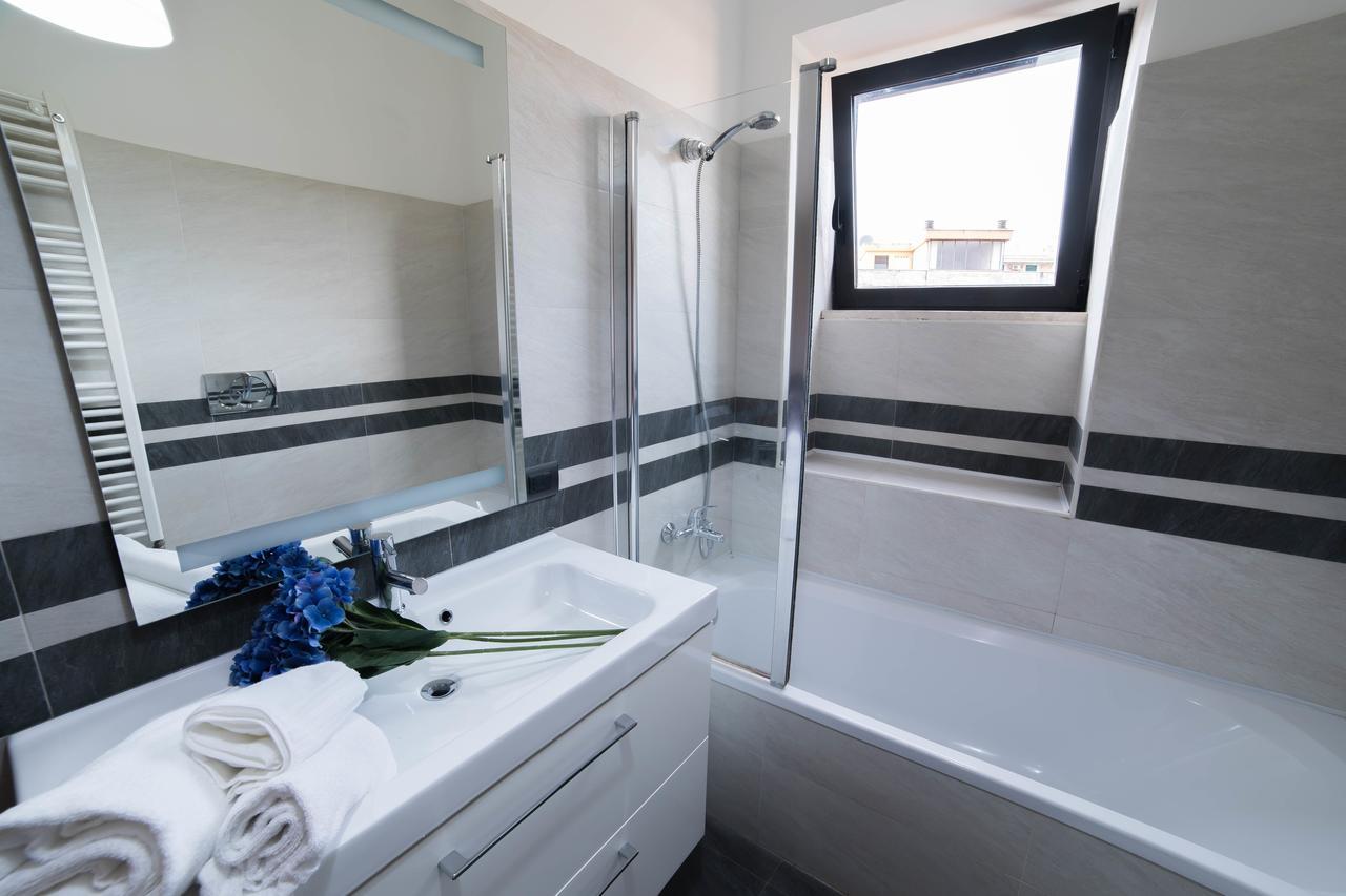 Apartment In Front Of St Peter'S Square And Vatican Museums - Mypad In Rome Apartment