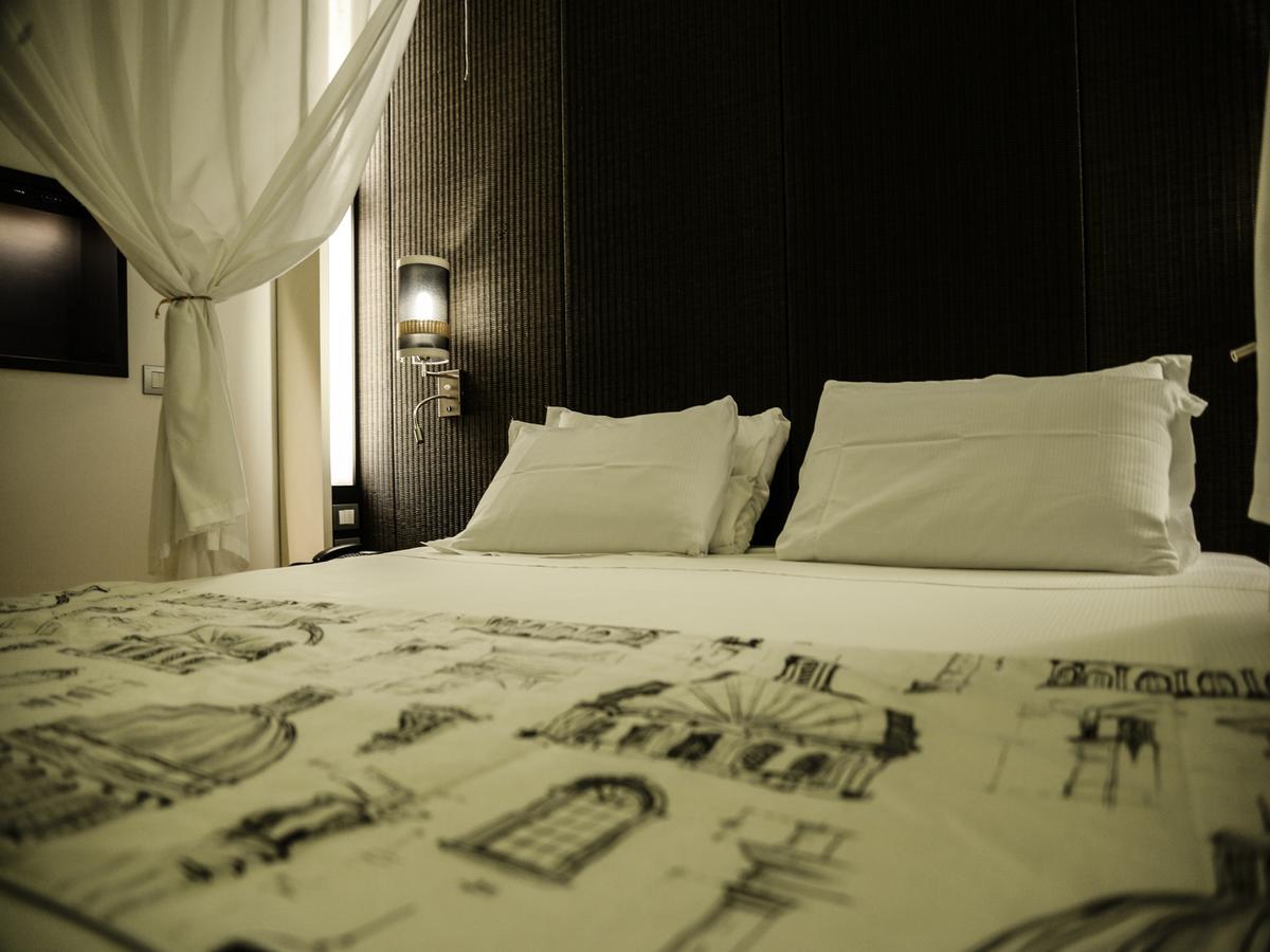 At Forty-one 3* Roma