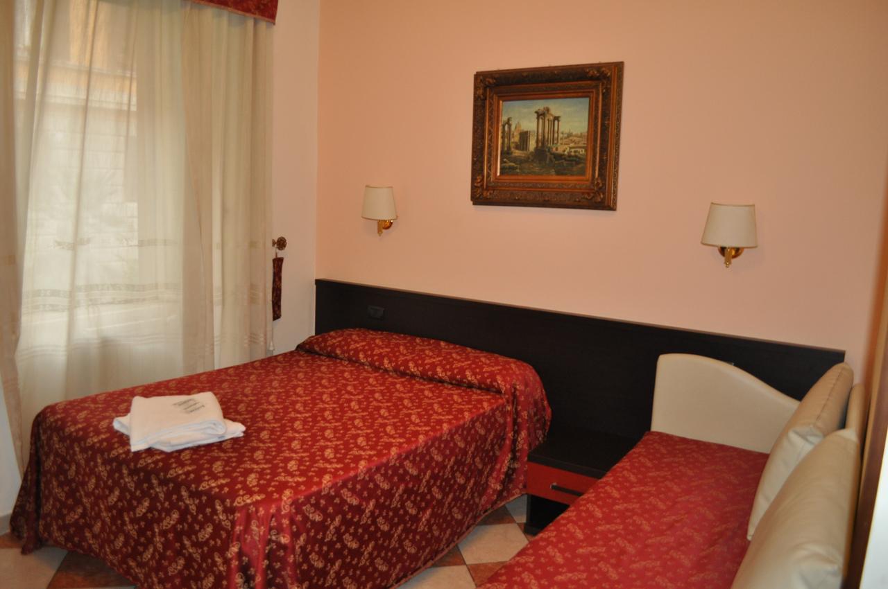 Sergio House 2* Roma