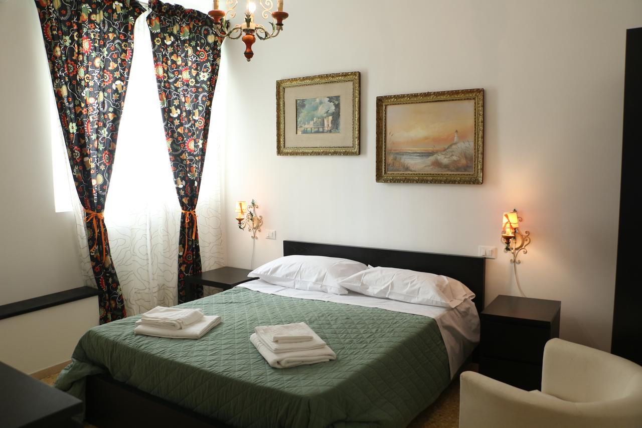 House In The Light Bed & Breakfast Roma