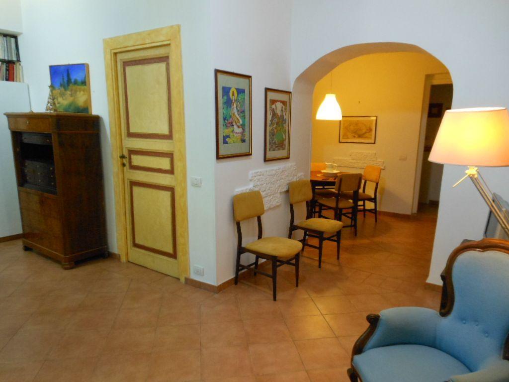 Apartment Via Giulia Rome
