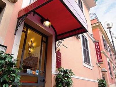 Hotell Novecento 3*
