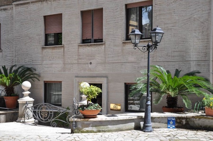 Santa Prisca Hotell Roma