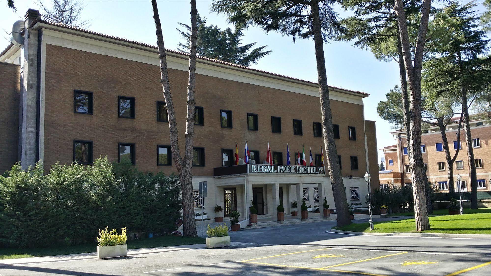 Hotell Regal Park 4*