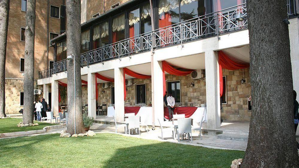 Regal Park Hotell 4*