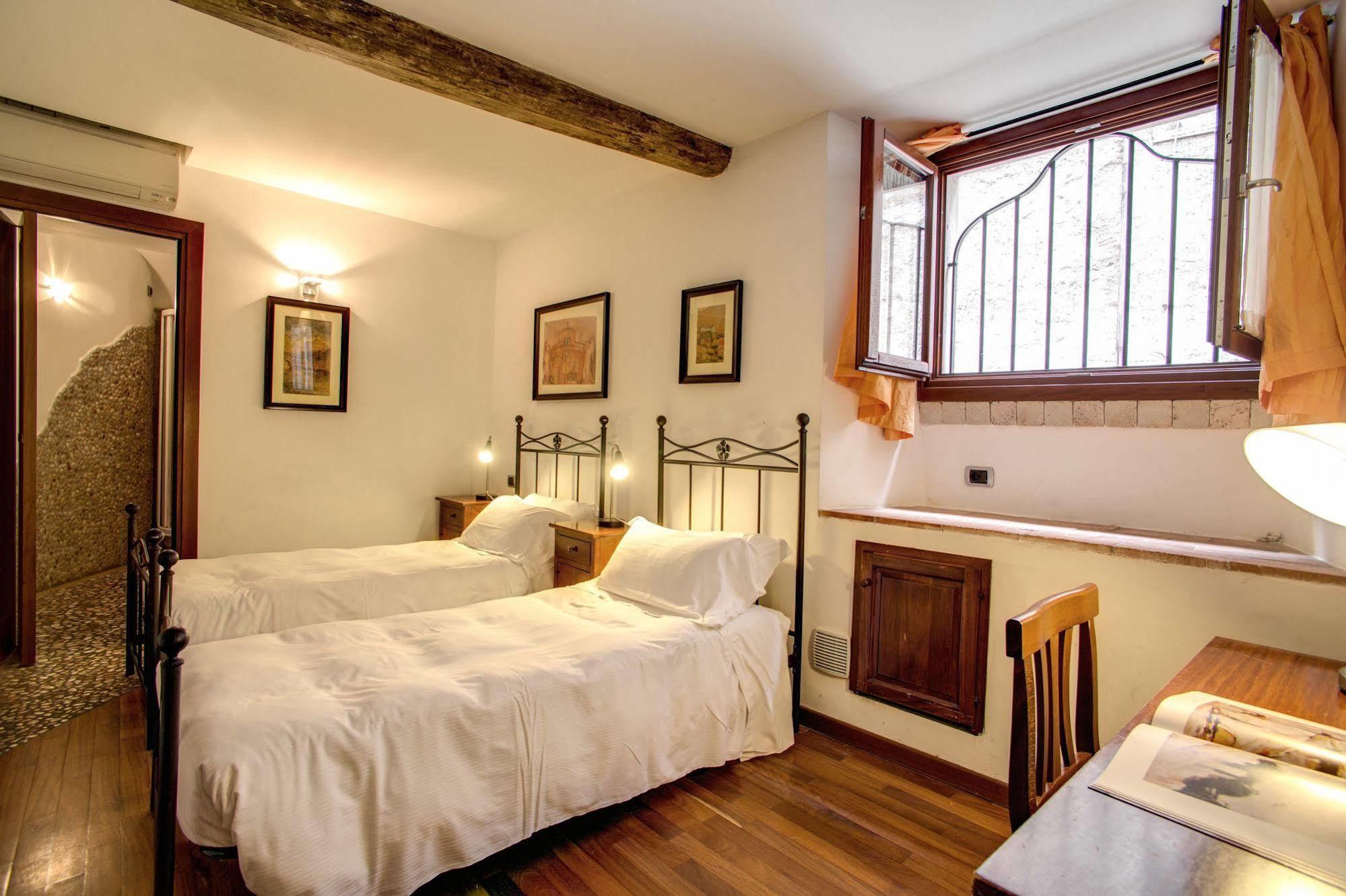 Residenza Domizia Affittacamere 3*