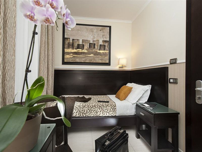 Yes Boutique Hotel 3*