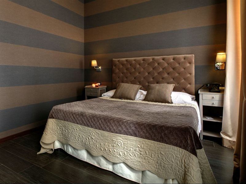 Hotel The B Place 3*
