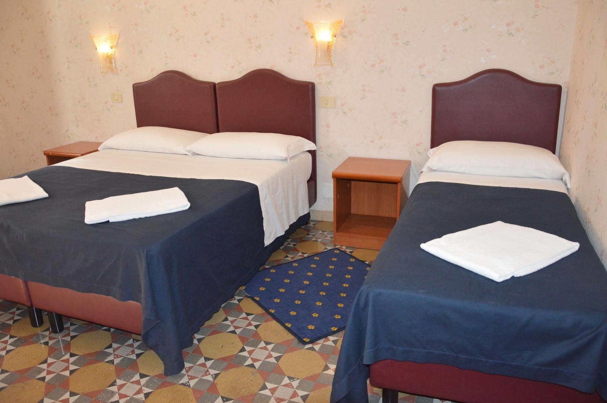 Texas Hotell 2*