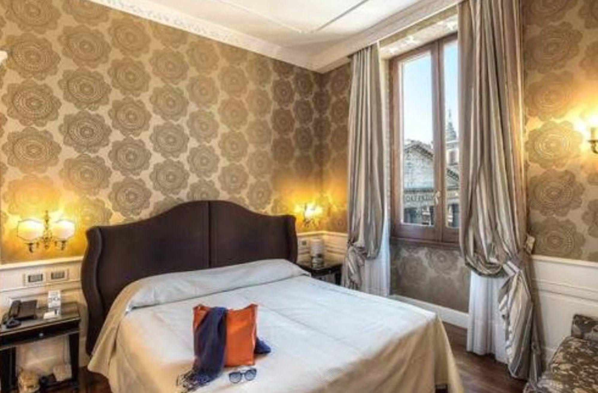 Hotel Del Senato Roma