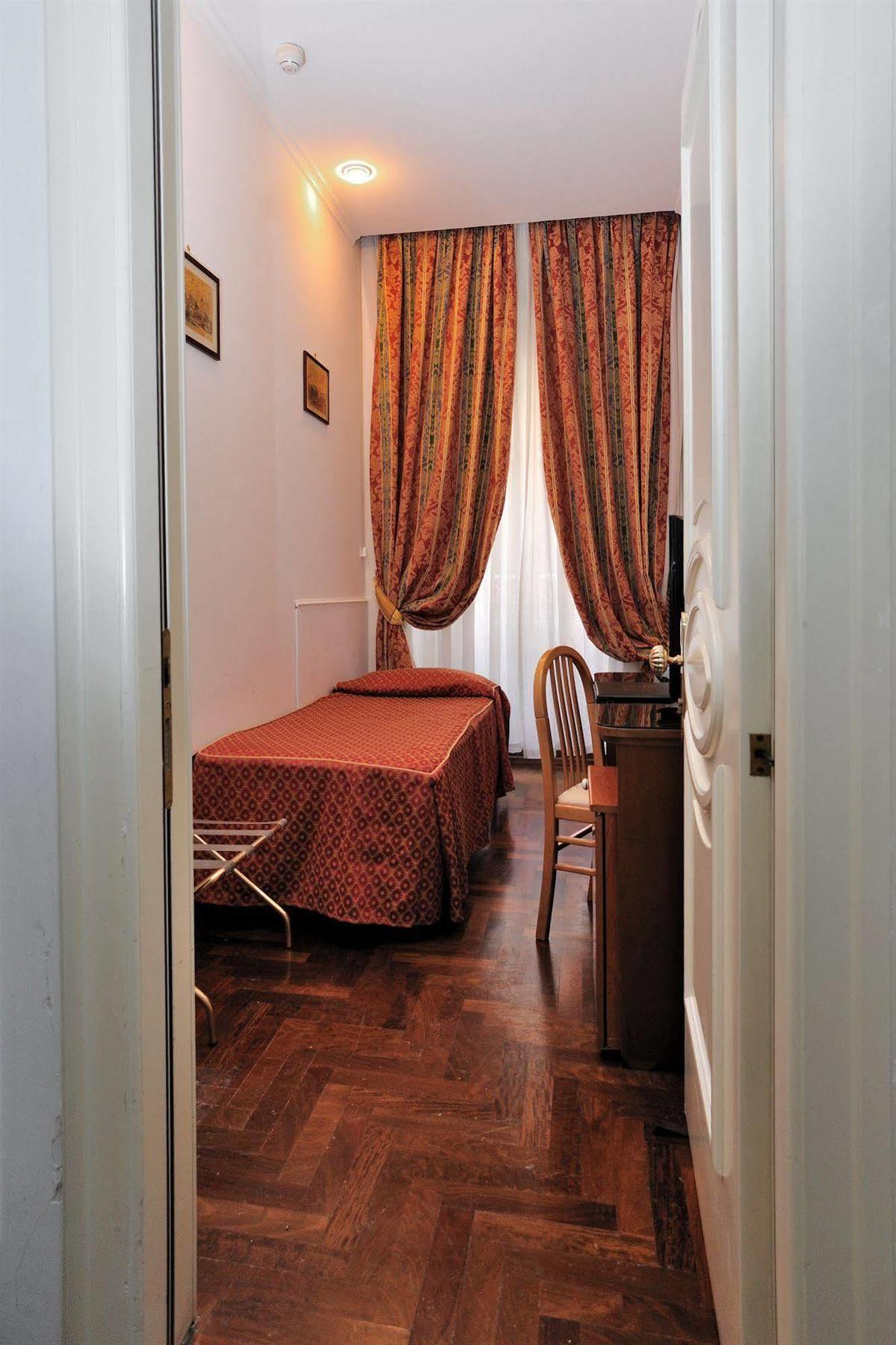 Virgilio Hotell 3*
