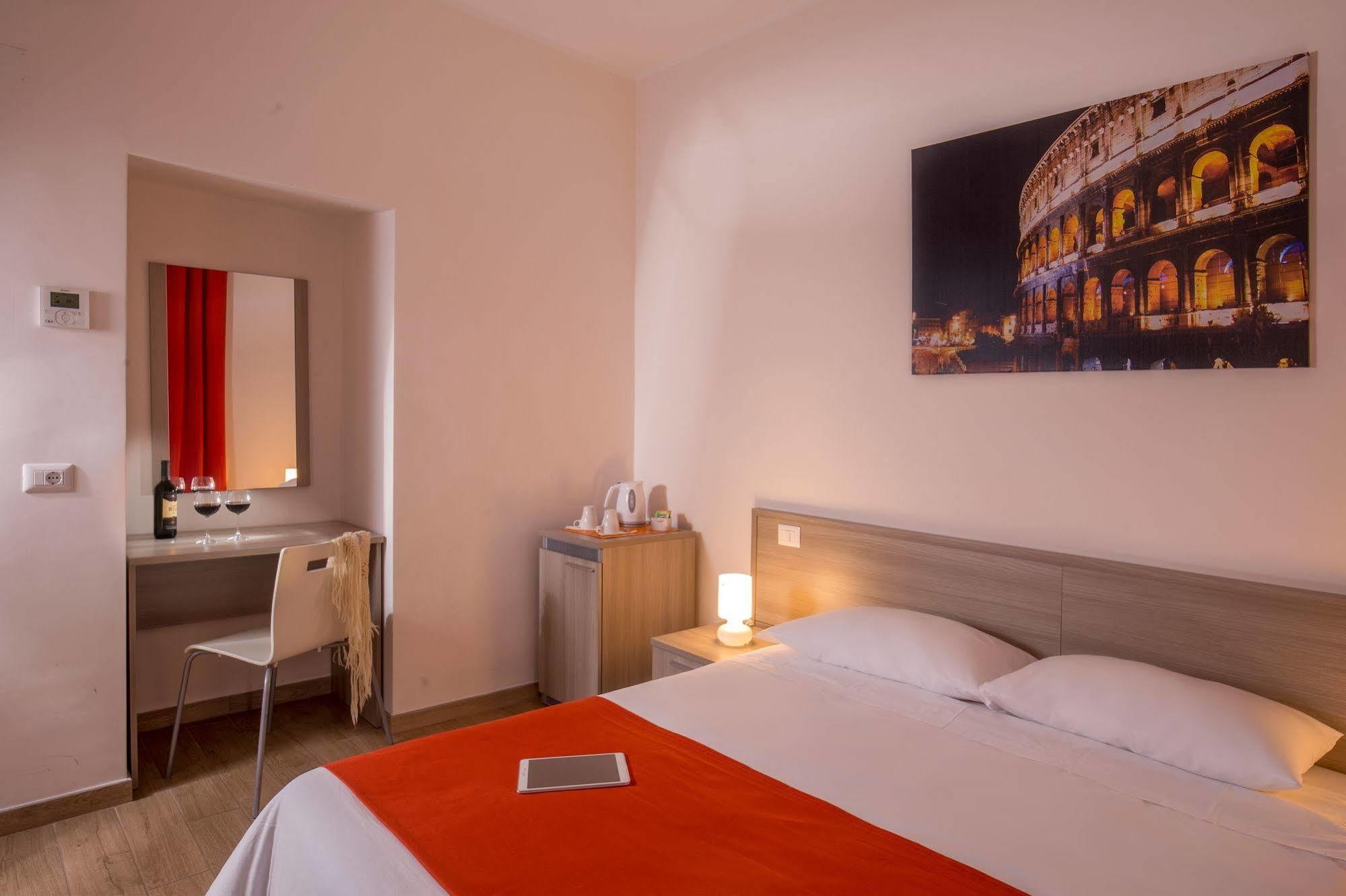 I Italy 2* Roma