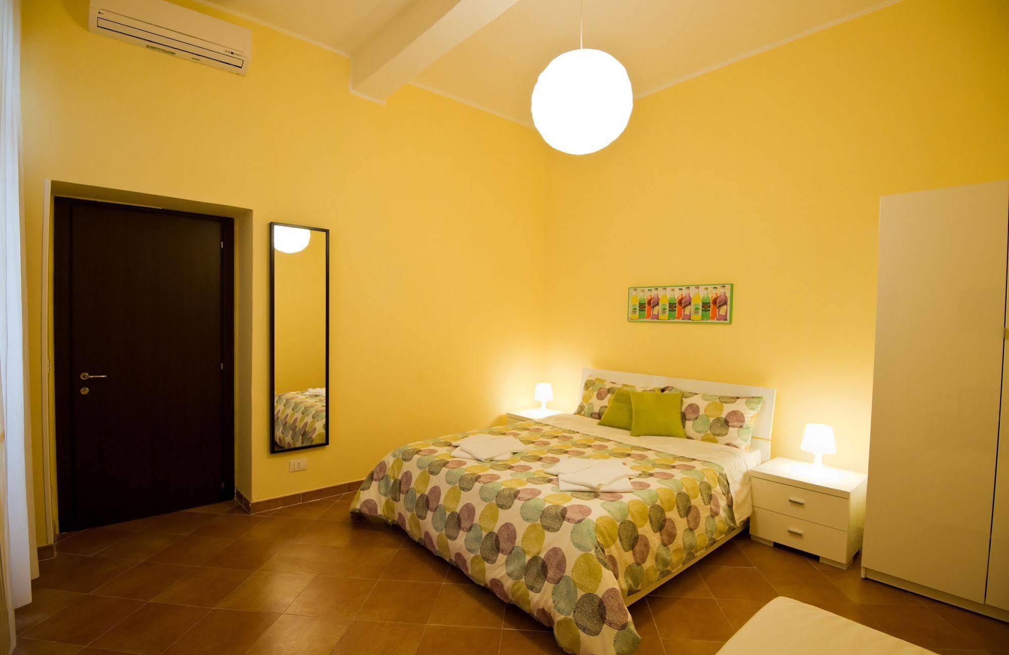 Services Porta Castello