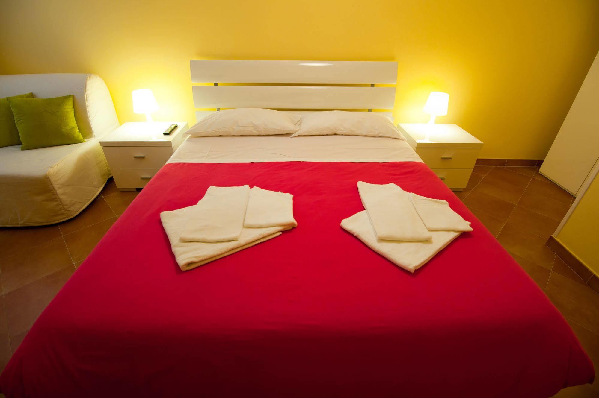 Services Porta Castello Bed & Breakfast 2*