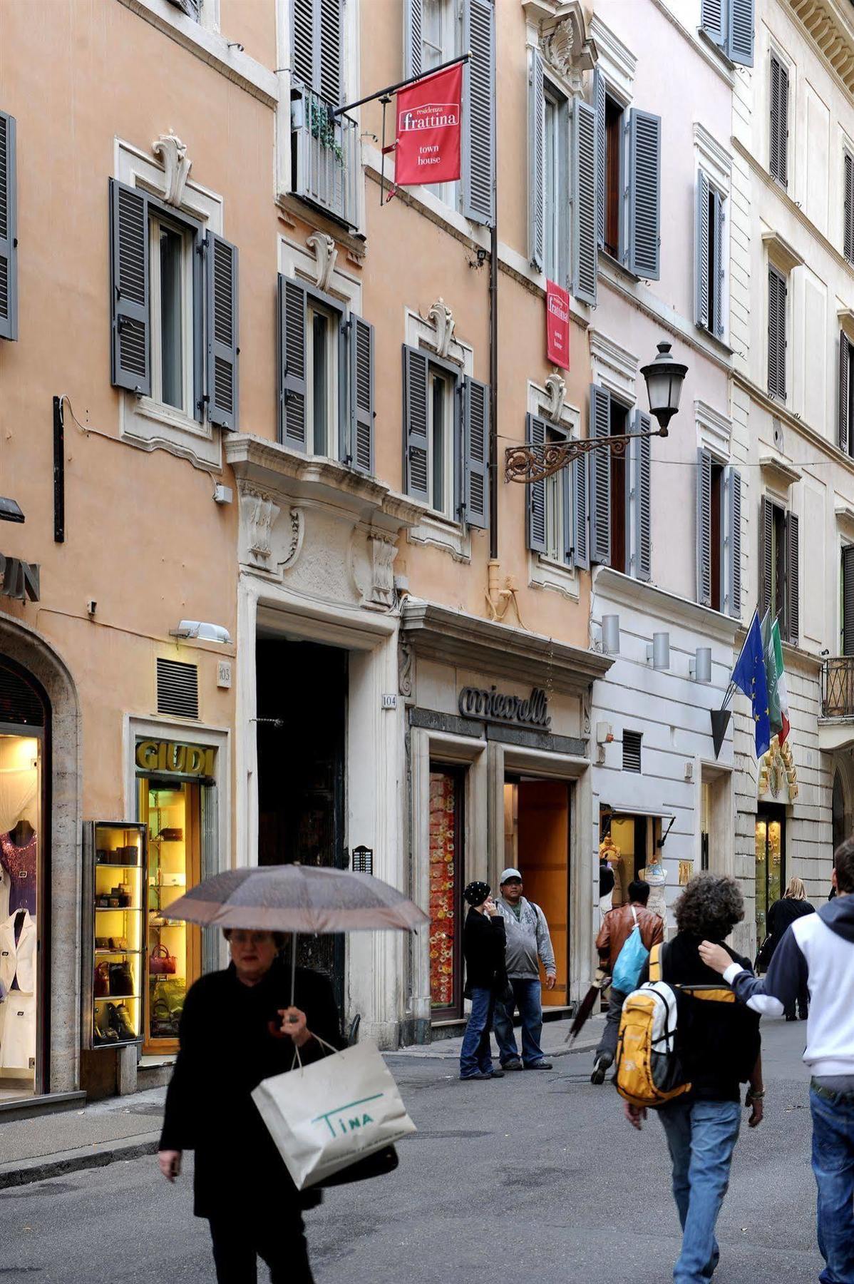 Guest house Residenza Frattina Rome