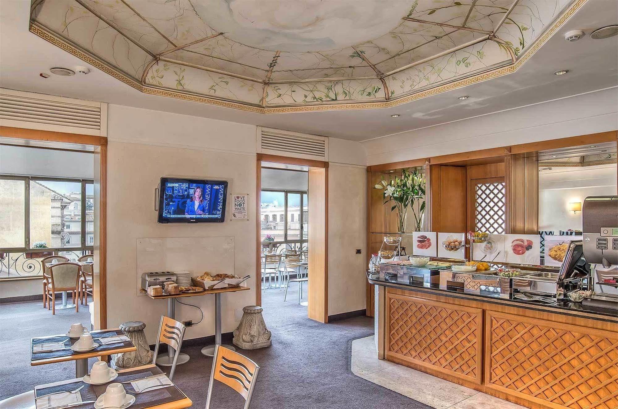Hotell Tritone 3*