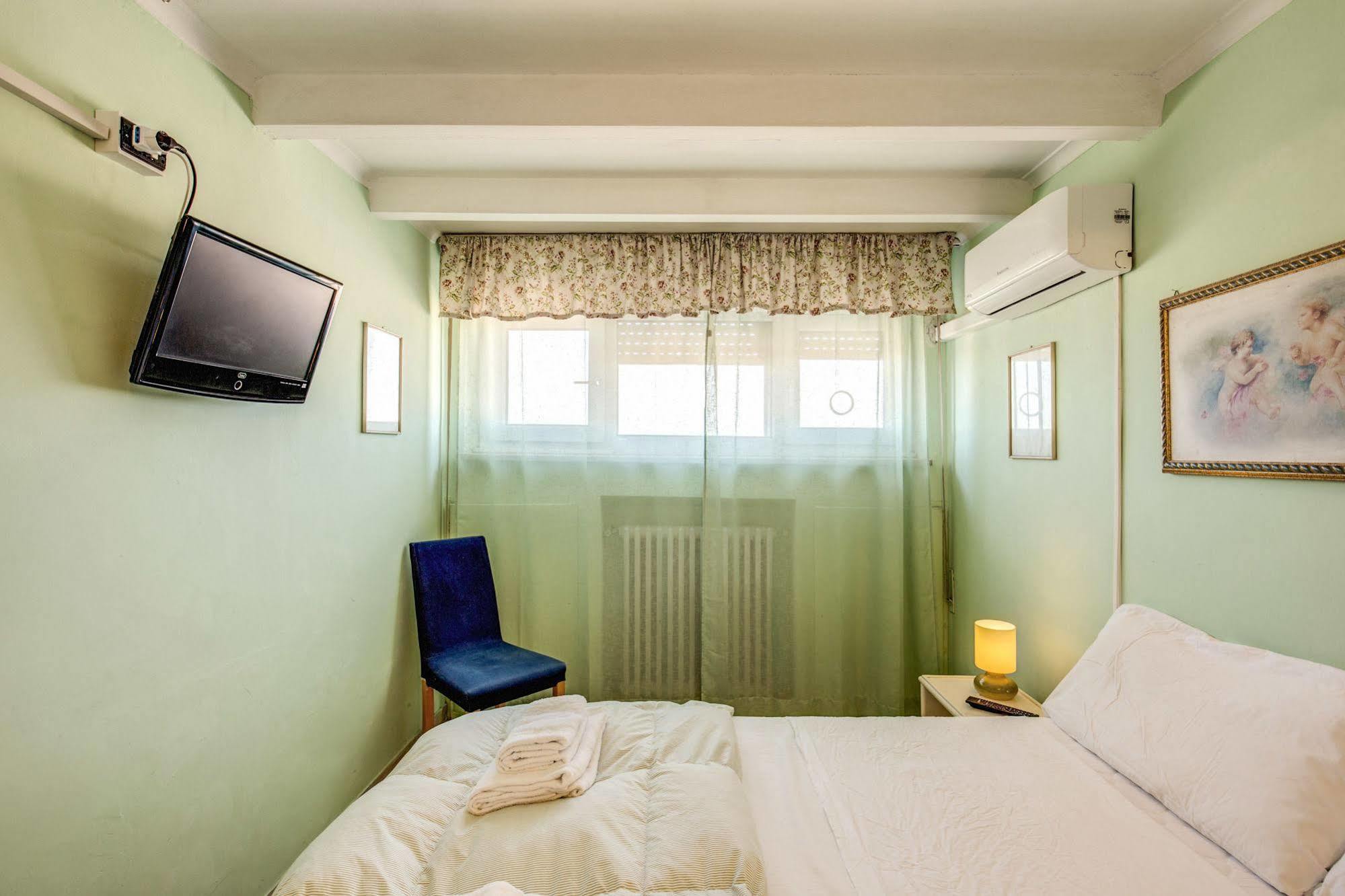 Bed & Breakfast Piramide Terrace Roma
