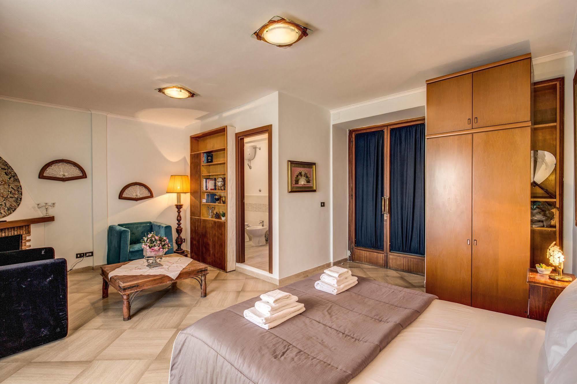 Bed & Breakfast Piramide Terrace Roma