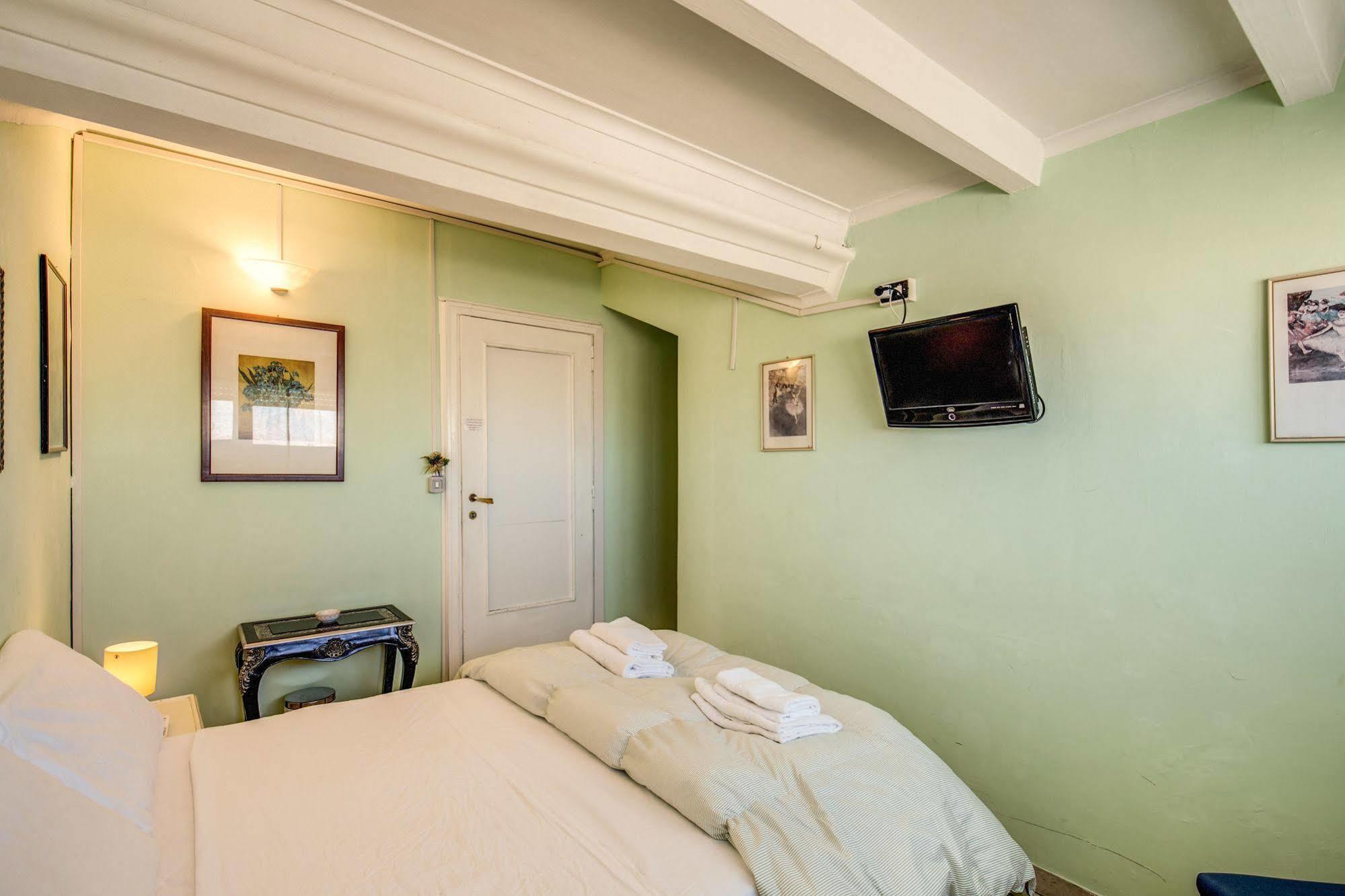 Bed & Breakfast Piramide Terrace 2*