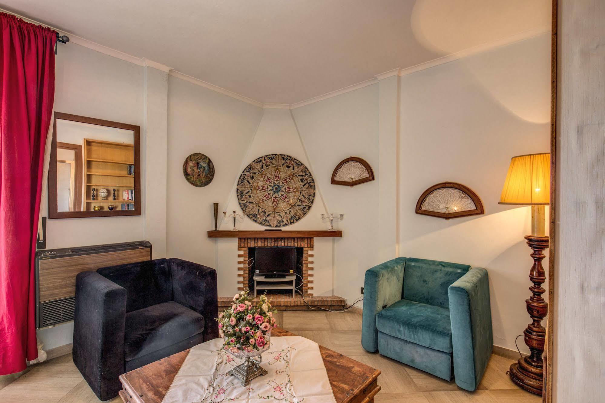 Piramide Terrace Bed & Breakfast