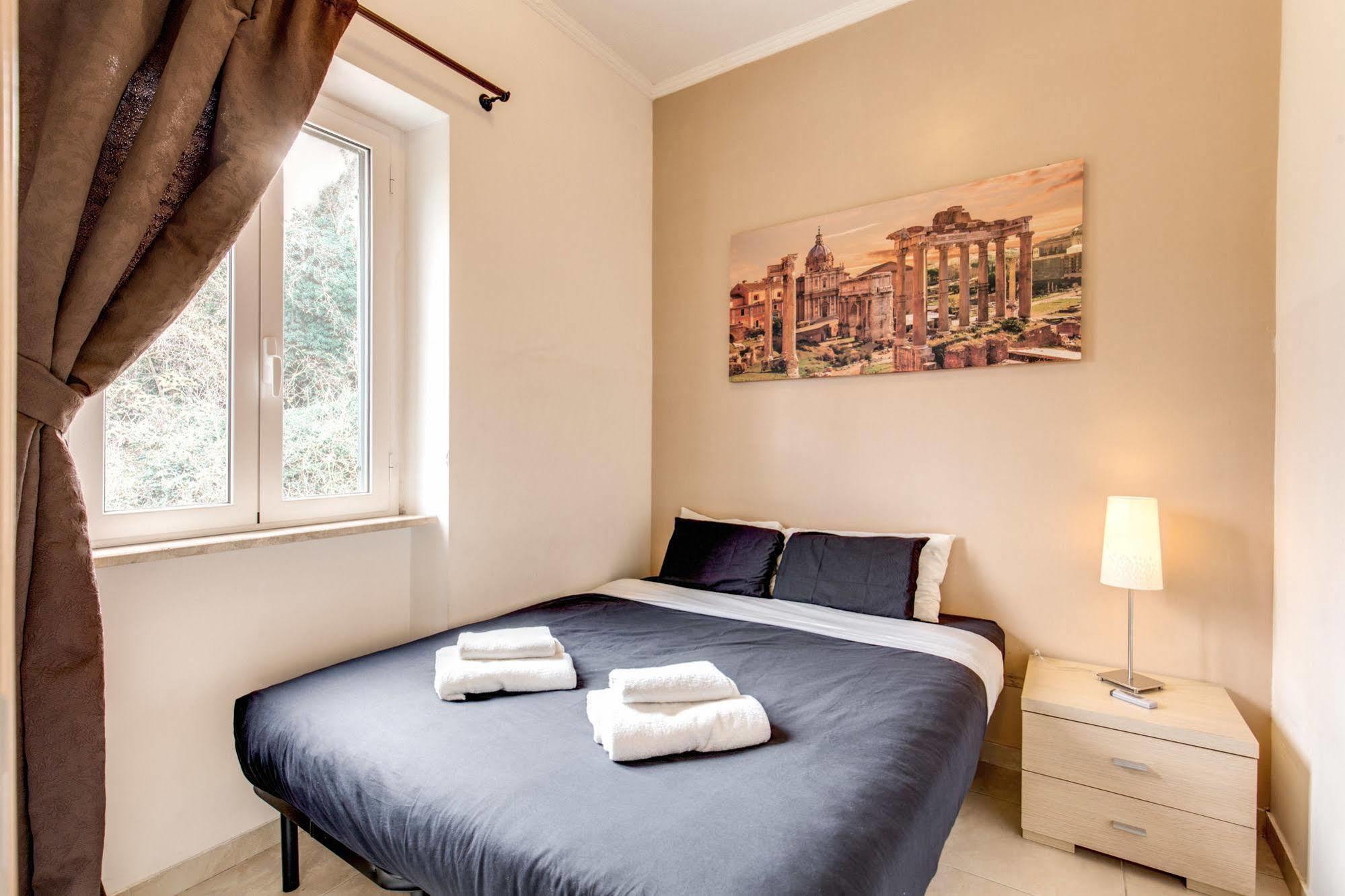 Aurelia Vatican 3*