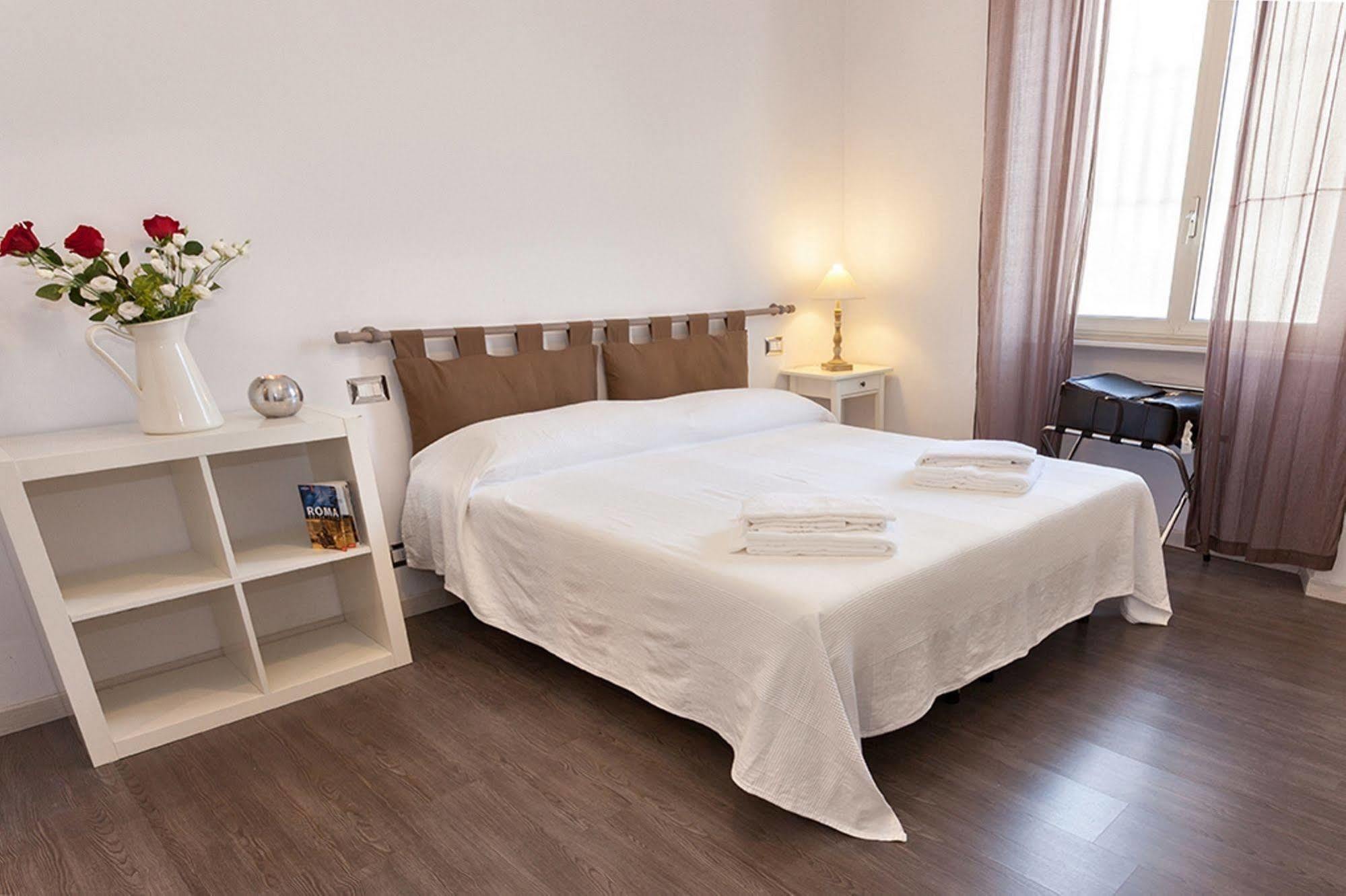Bed & Breakfast Ai 2 Papi 2*