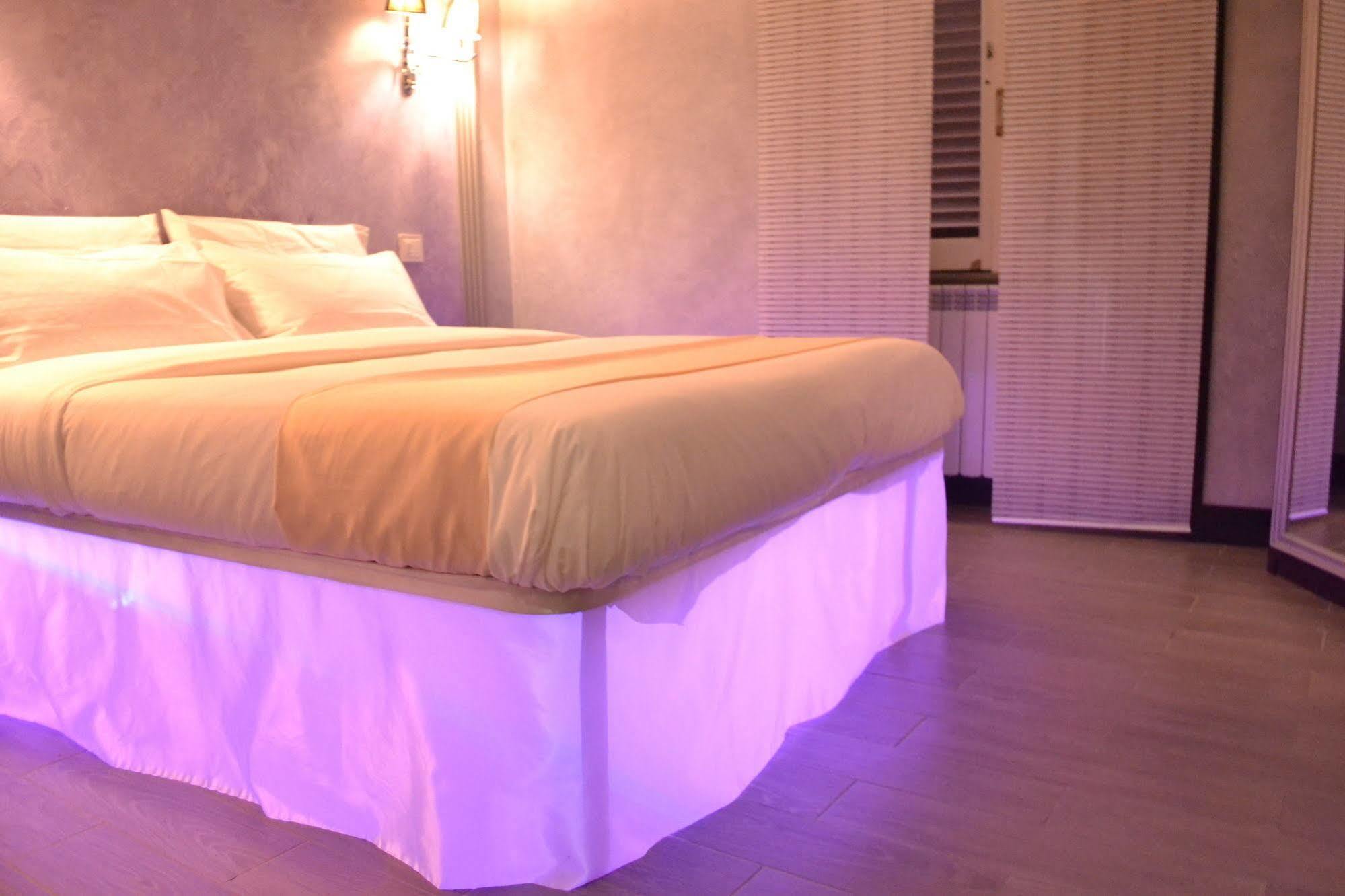 Tiburtina House Gasthof 2*