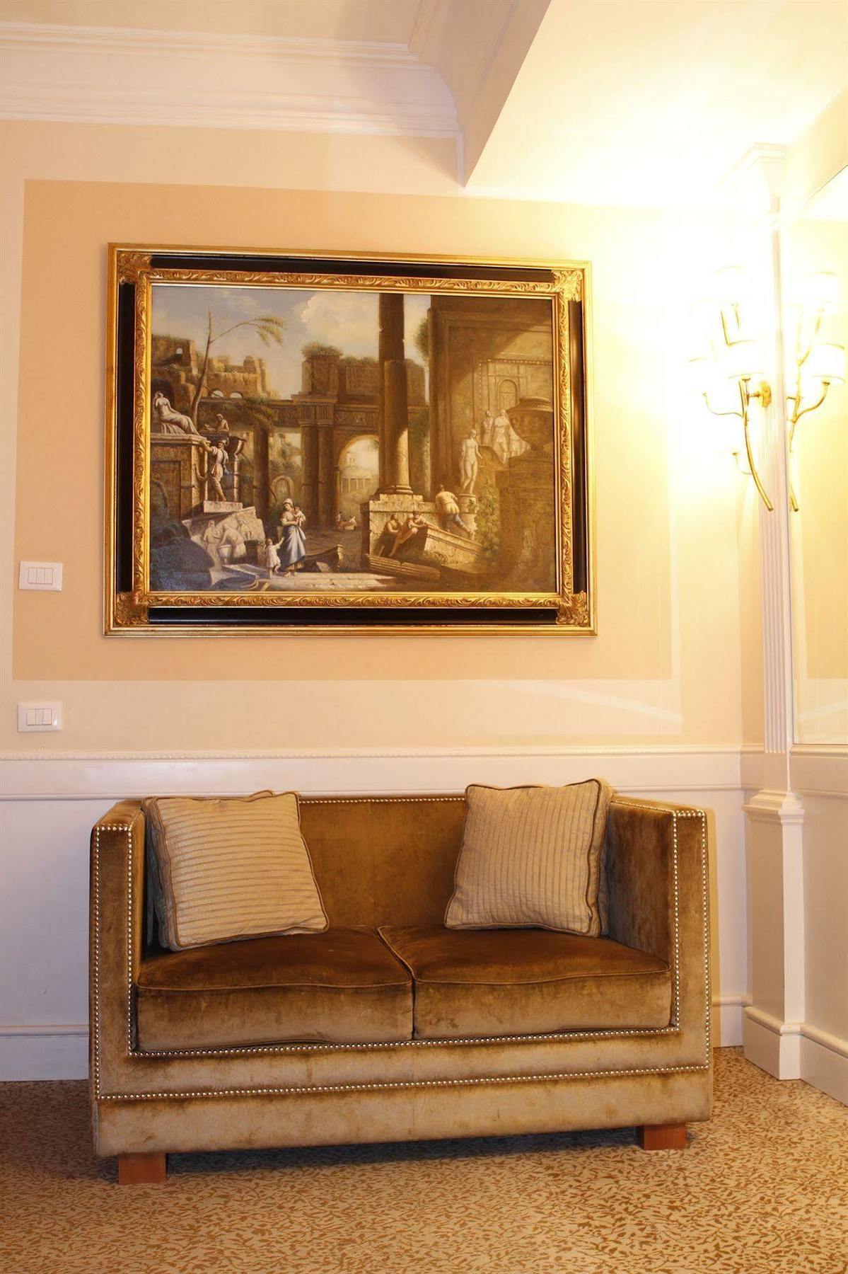 Boutique Trevi 4* Rom