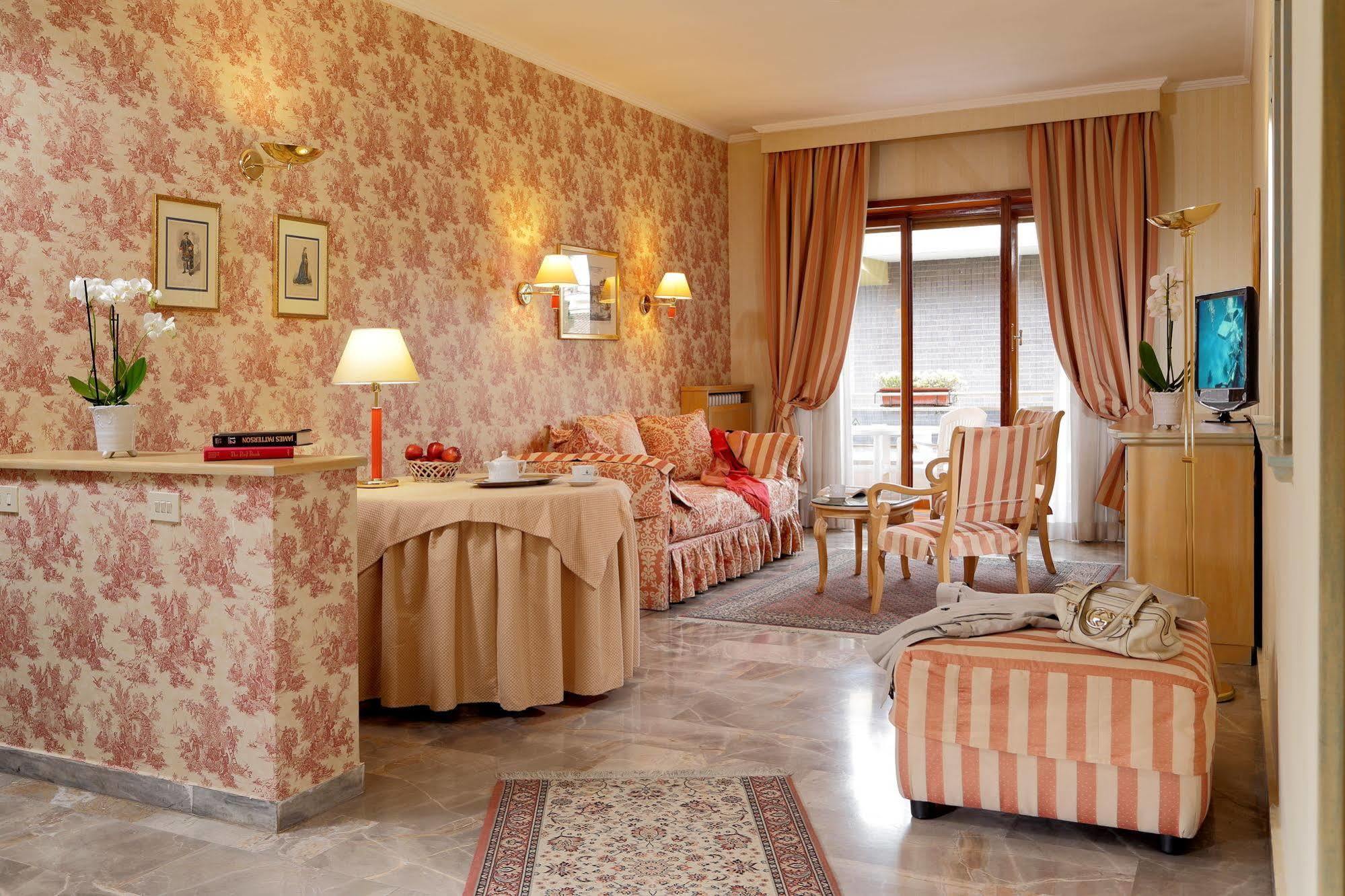 Aurelia San Pietro Hotel
