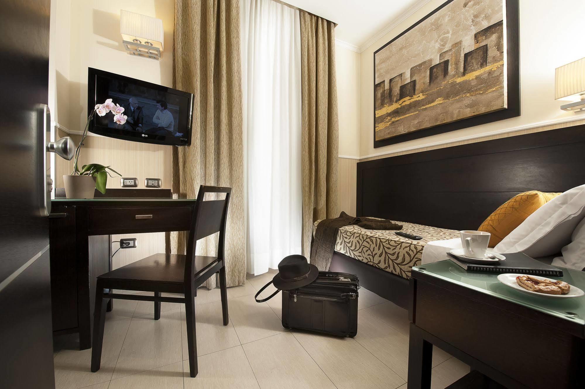 Hotel Yes Boutique 3*