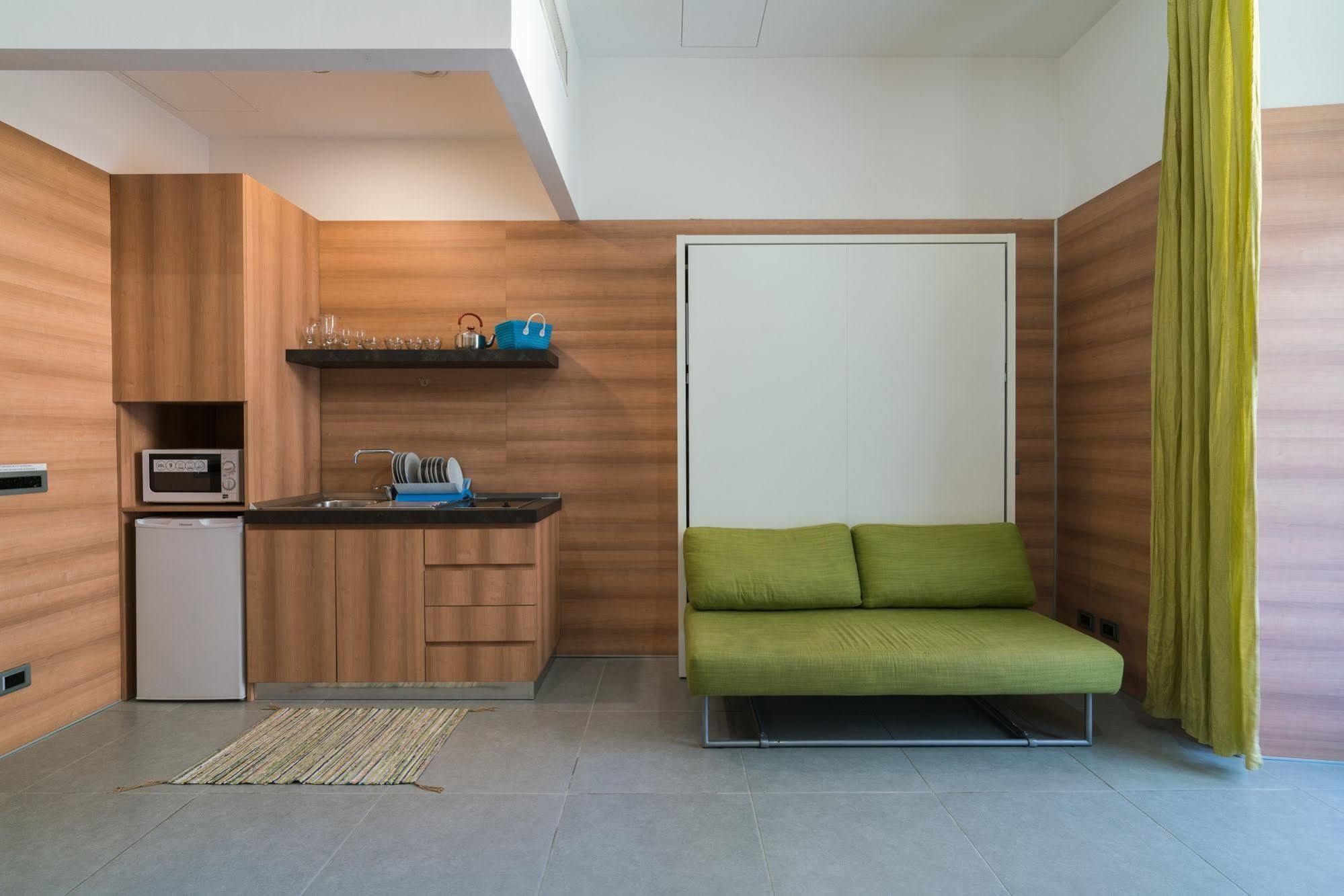 Europa Apartment *