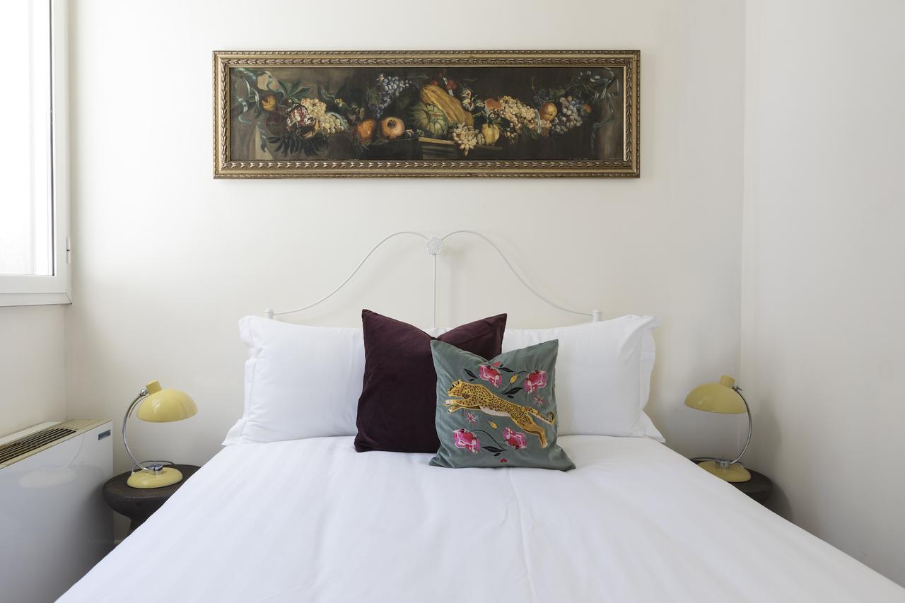 Six-bedroom On Lungotevere Degli Altoviti Apt 19 Aparthotel Roma