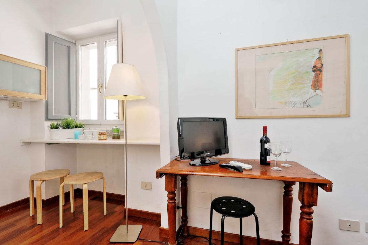 Coronari Apartment Rome