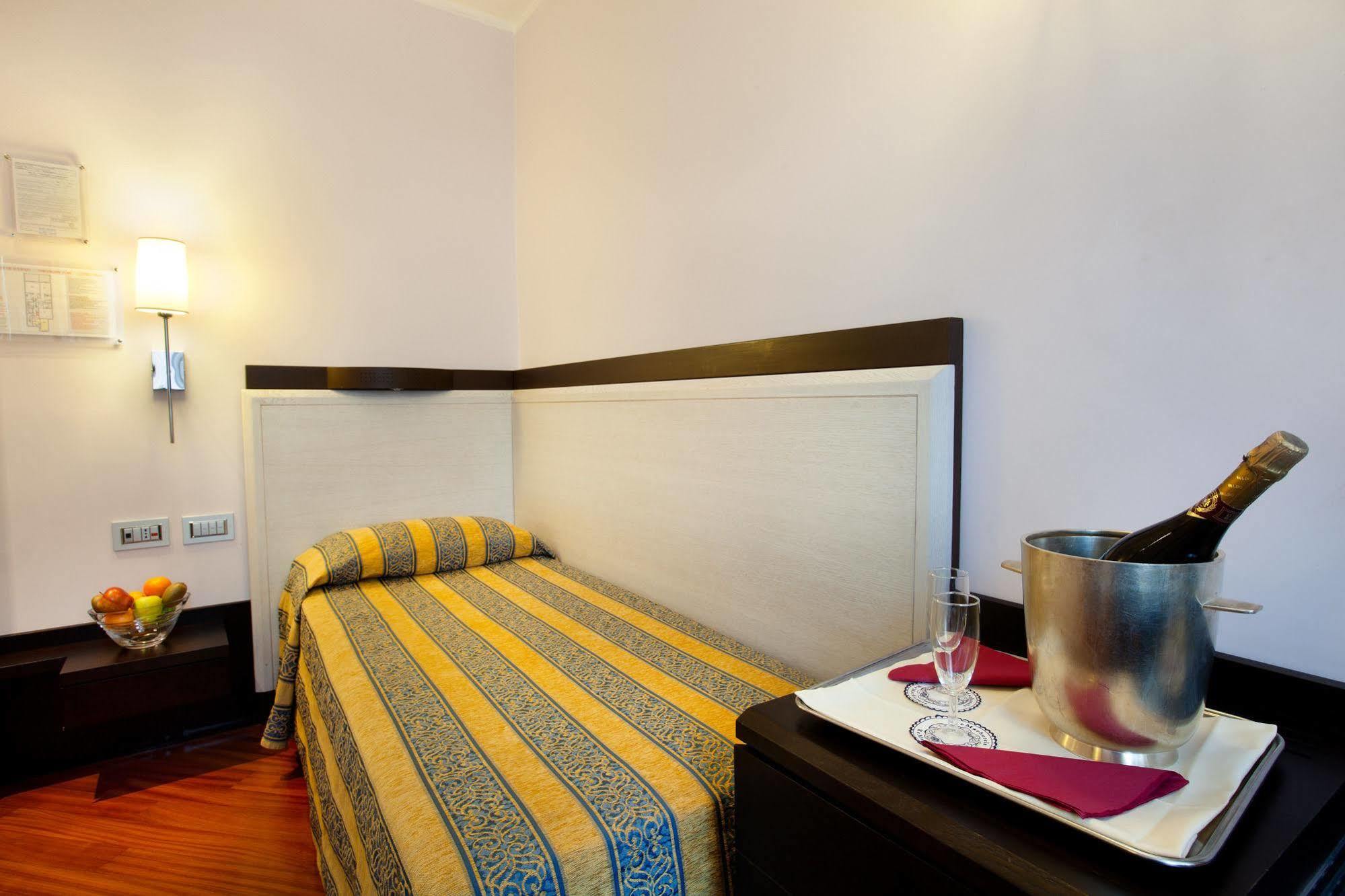 Memphis Hotell