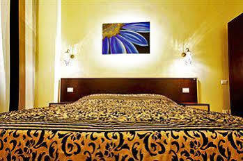 Pitagora Hotel 3*