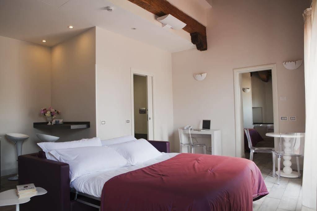 Navona Palace Luxury Apartment *